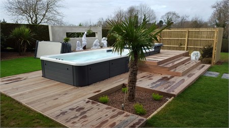 Referenz Swimspa im Garten