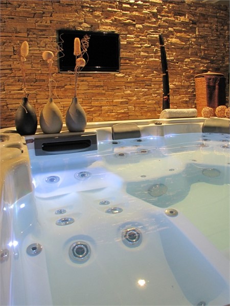 Whirlpool indoor